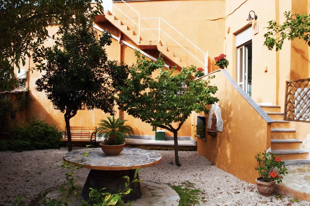 צ'יוויטווקיה Il Giardinetto Guest House מראה חיצוני תמונה